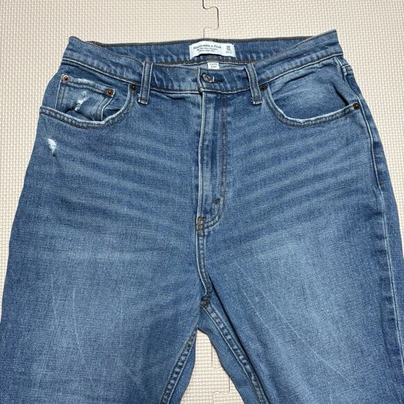 Abercrombie & Fitch Curve Love 90's Slim Straight Ultra High Rise Jeans 30 / 10S - Picture 3 of 13